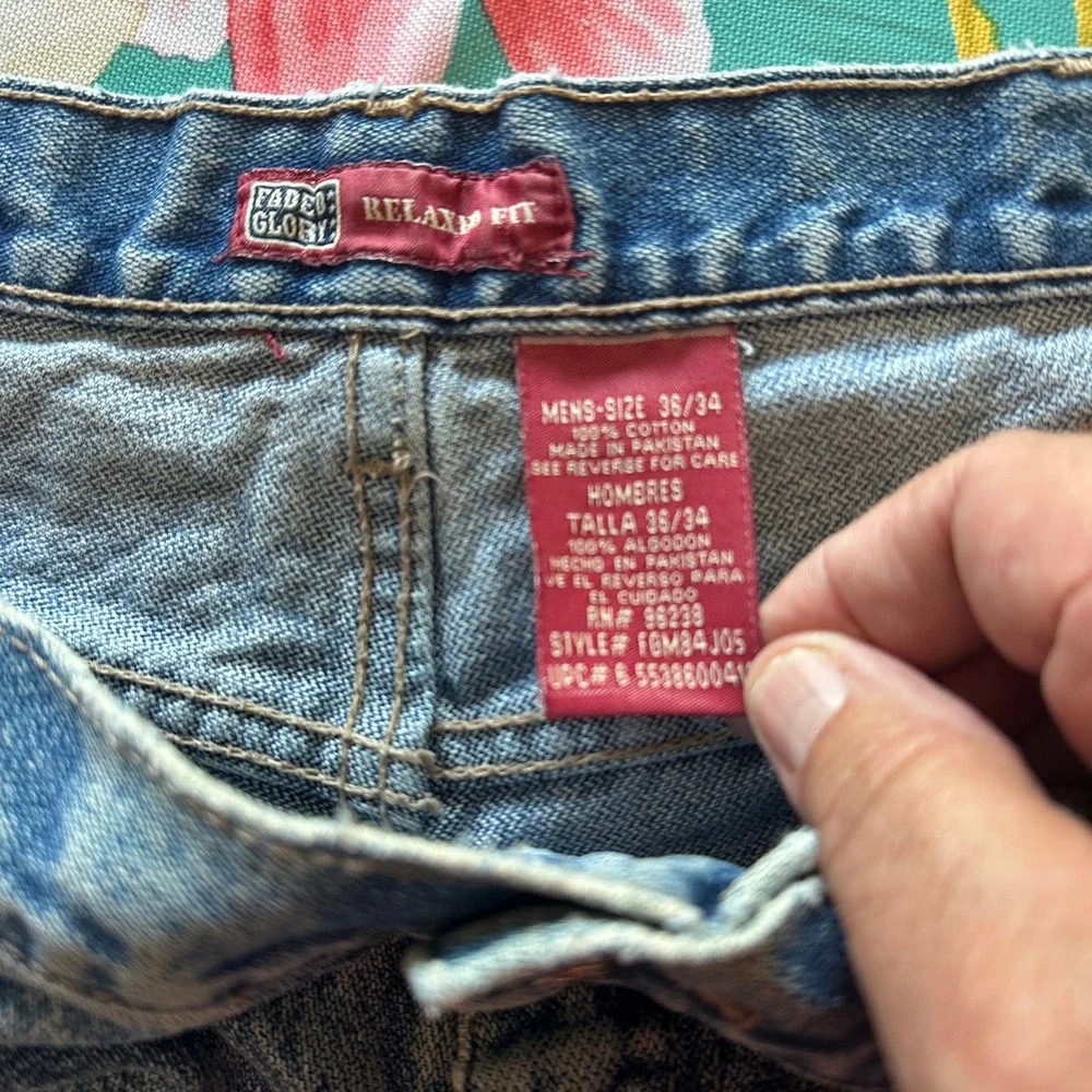 VTG Faded Glory Relaxed Fit Jeans Mens 36x29 Blue Light Wash Distressed Y2K